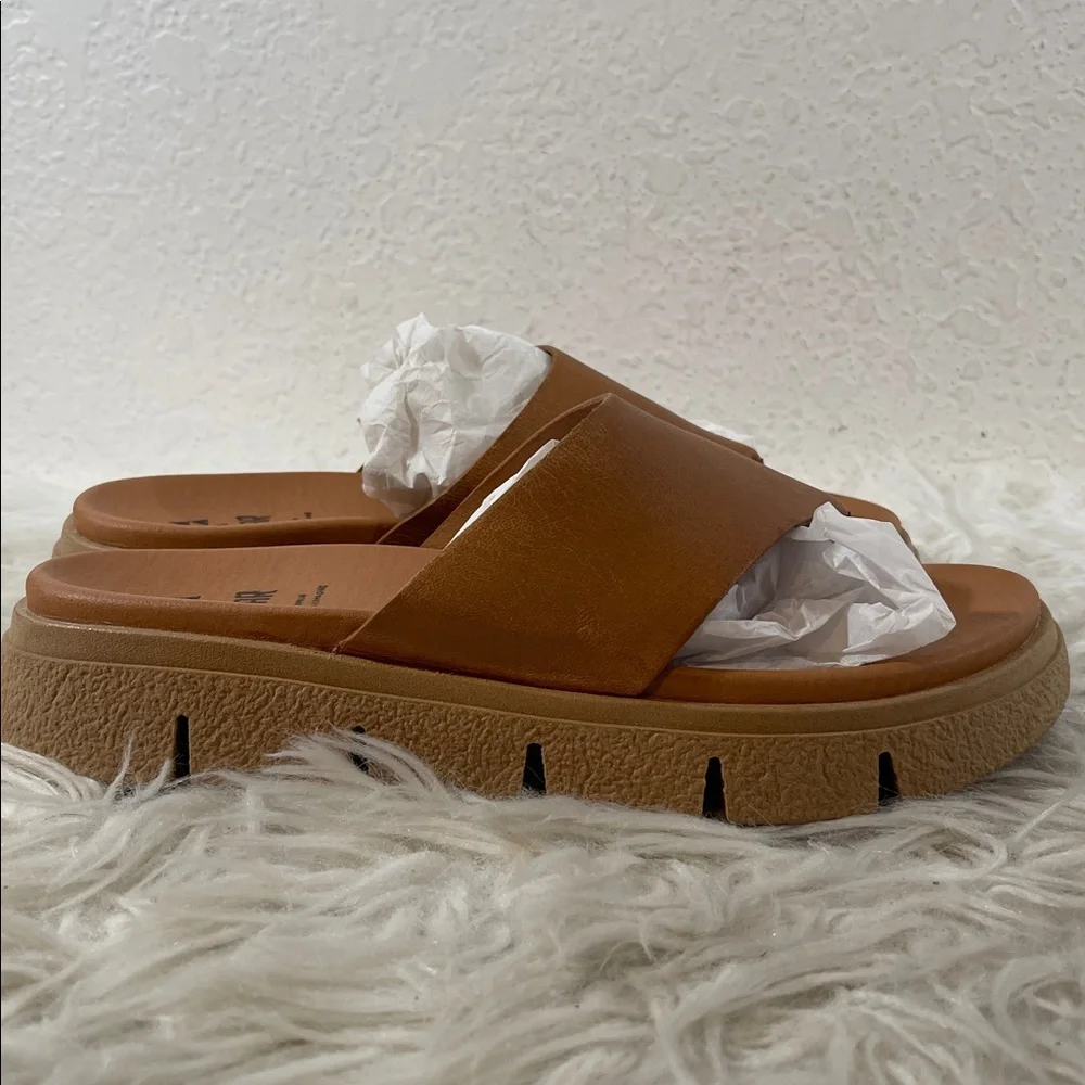 Cougar Ponyo Brown Slip On Sandals Size 8 Made In Spain NEW - Picture 4 of 13